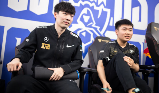 一份来自数 一份来自数