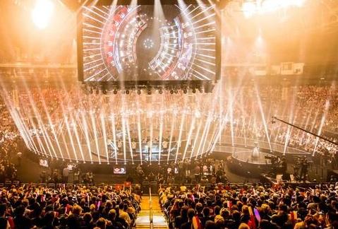 门虎视眈眈 门虎视眈眈